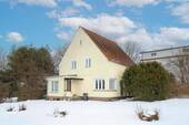 Titelbild - Liebhaberhaus mit skandinavischem Charme in Garz auf Rügen - Sanierung oder Neubau auf großem GS