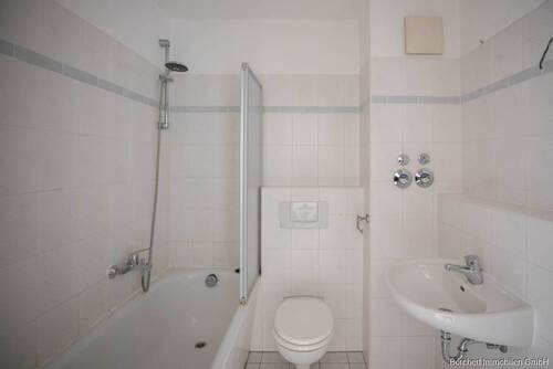 Bad - Etagenwohnung mit 52,10 m&sup2; in Elmshorn zur Miete