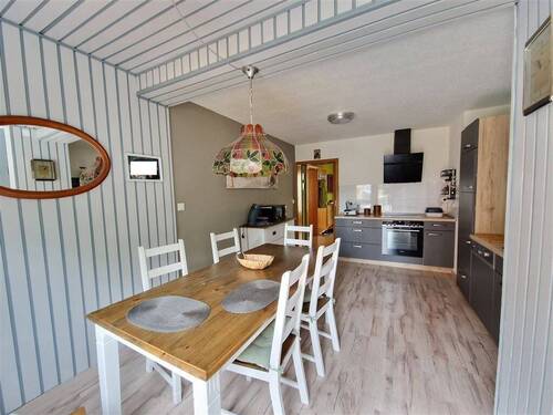 Küche mit Essbereich - 4 Zimmer Einfamilienhaus in Schiffweiler