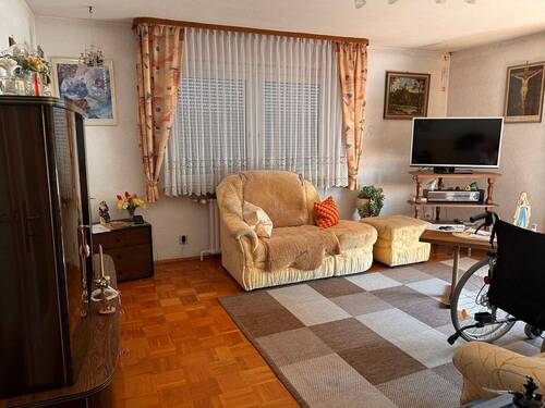 WOHNZIMMER EG - Mehrfamilienhaus, Wohnhaus mit 184,00 m² in Fridingen an der Donau zum Kaufen