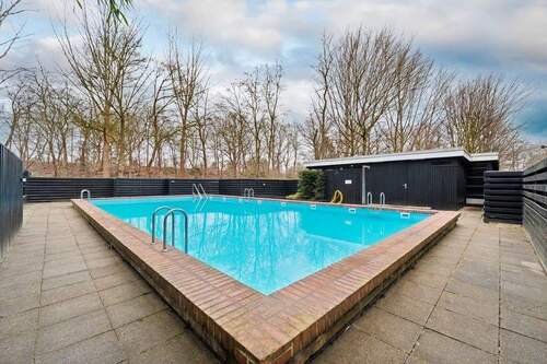 BILD1 - Erdgeschosswohnung - 1.360,00&nbsp;EUR Kaltmiete, ca.&nbsp; 136,00&nbsp;m&sup2;&nbsp;Wohnfl&auml;che