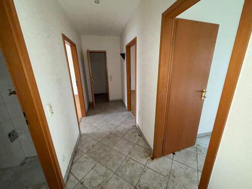 Flur - Etagenwohnung mit 66,10 m&sup2; in Essen zum Kaufen