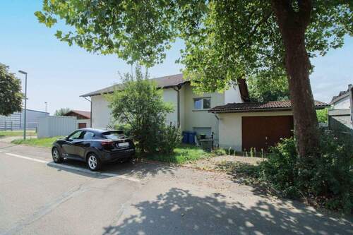 Haus Vorderansicht rechte Seite - 