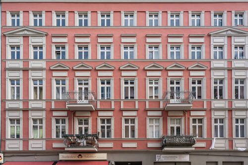 Fassade - 3 Zimmer Etagenwohnung zum Kaufen in Berlin