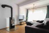 Wohnzimmer - 8 Zimmer Einfamilienhaus zum Kaufen in Bad Oeynhausen