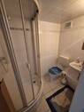 Dusche und WC im Keller - 