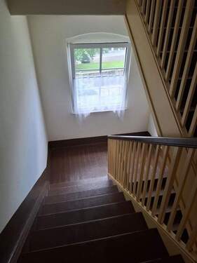 Blick im Treppenhaus - Etagenwohnung mit 59,00 m² in Seifhennersdorf zur Miete