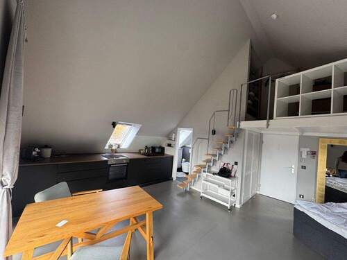 Blick auf Galerie - Etagenwohnung mit 36,00 m² in Hamburg zur Miete