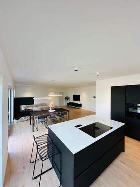 Küche, Wohnbereich - 5 Zimmer Einfamilienhaus in Börsborn