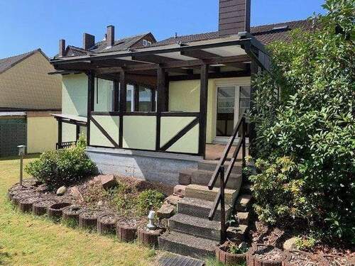 4 - Mehrfamilienhaus, Wohnhaus mit 186,00 m&sup2; in Holzminden zum Kaufen