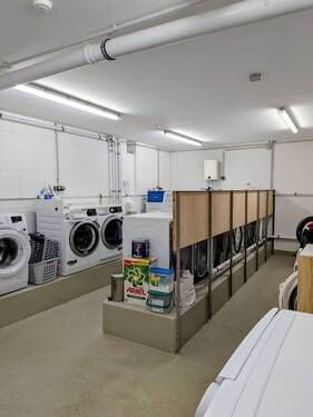 moderner Waschraum - 