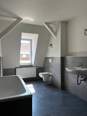 Bad.JPG - 2 Zimmer Etagenwohnung in Görlitz