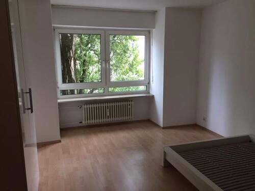 Schlafzimmer - 2 Zimmer Etagenwohnung in München
