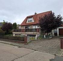Einfamilienhaus mit Vollkeller + Garage und Garten-Gerätehaus in beliebter Wohnlage („Musikerviertel“) in Aschersleben