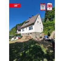 Idyllisches Zweifamilienhaus auf großzügigem Grundstück - Olsberg Antfeld