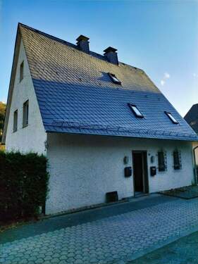 Ansicht - 8 Zimmer Mehrfamilienhaus, Wohnhaus zum Kaufen in Olsberg