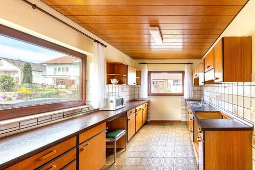 Küche - Einfamilienhaus mit 141,00 m&sup2; in Kirchheim am Neckar zum Kaufen