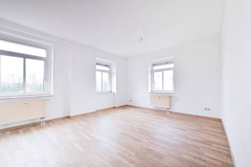 Wohnzimmer - 2 Zimmer Etagenwohnung in Zwickau