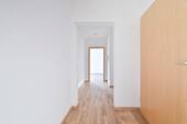 Flur - Etagenwohnung mit 71,00 m&sup2; in Zwickau zur Miete