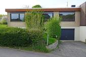 Hausansicht von der Straße - 