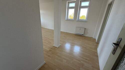 Wohnzimmer - Etagenwohnung mit 100,00 m² in Chemnitz zur Miete