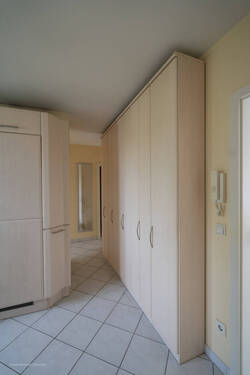 Diele - 3 Zimmer Etagenwohnung zum Kaufen in Unterhaching