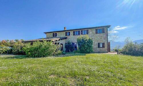 Bild 4 - Bauernhaus, Landhaus mit 479,00 m&sup2; in Amandola zum Kaufen