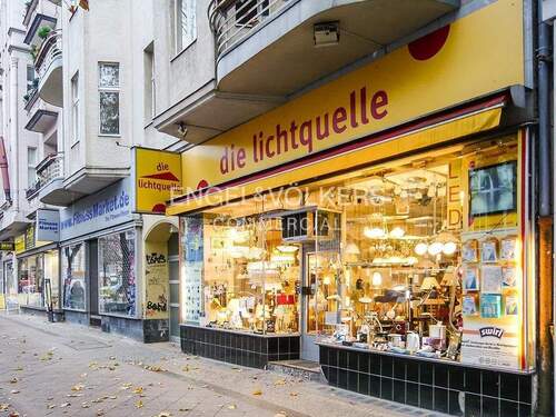 Straßenansicht Ladenflächen - Ladenfläche mit viel Lagermöglichkeiten