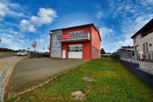 Straßenansicht 2 - 6 Zimmer Einfamilienhaus in Rödermark