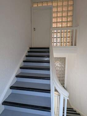 Treppenhaus - Etagenwohnung mit 83,40 m&sup2; in Troisdorf zum Kaufen