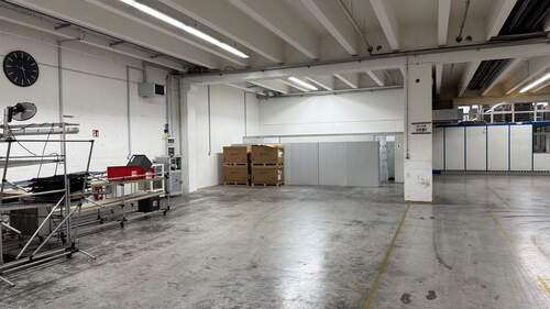 IMG_7799.jpeg - Halle in Weißenburg i. Bay.