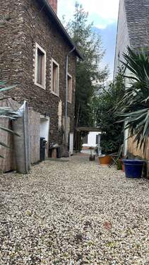 Hofeinfahrt - 4 Zimmer Einfamilienhaus zum Kaufen in Zeltingen-Rachtig