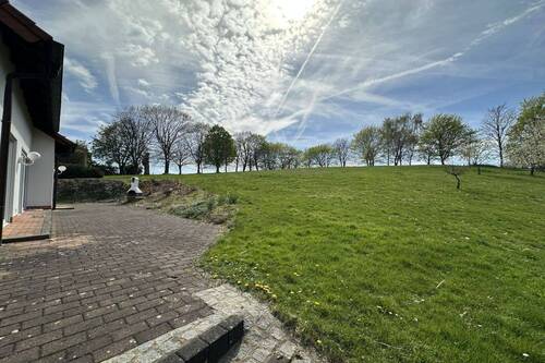 Uneinsehbarer Grundstück - 