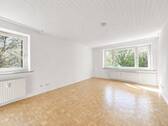 Wohnzimmer Ansicht 1 - Helle 2-Zimmer-Wohnung mit Loggia in bevorzugter Lage von Hummelsbüttel