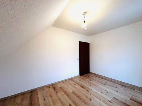 Schlafzimmer zum Flur - 