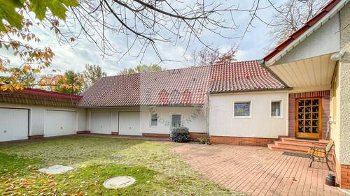 Ansicht Hof 2 - Mehrfamilienhaus, Wohnhaus mit 180,00 m² in Schilda zum Kaufen