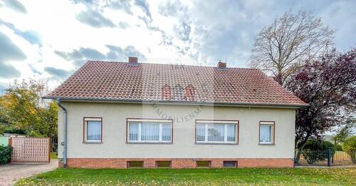 Straßenansicht - 