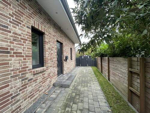Eingangsbereich - 5 Zimmer Doppelhaushälfte zur Miete in Rellingen