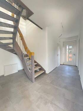Eingangsbereich - 5 Zimmer Doppelhaushälfte in Rellingen