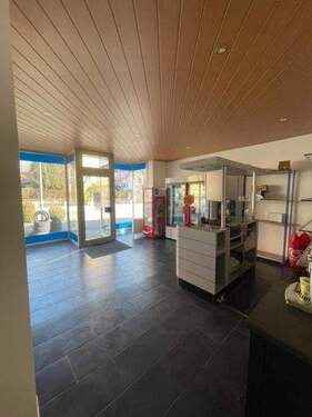 8f8cf906-dd1d-4068-bf06-ce62a32ea516 (003) - Gewerbeobjekt (Büro, Produktion, Verkauf) in Simmelsdorf