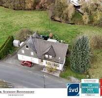 Platz für die ganze Familie mit 2 Wohneinheiten auf über 200qm Wohnfläche in Netphen! - Netphen / Hainchen