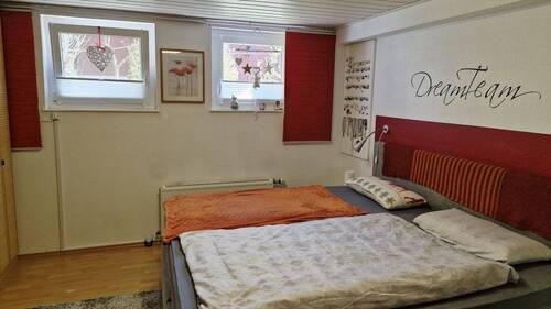 Schlafzimmer UG - 