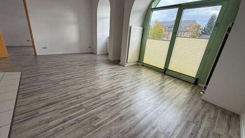 Wohnzimmer - 3 Zimmer Etagenwohnung in Chemnitz