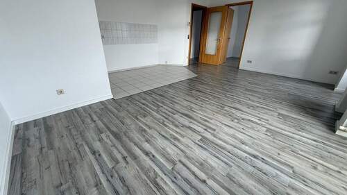 Wohnzimmer - Etagenwohnung mit 77,30 m² in Chemnitz zur Miete