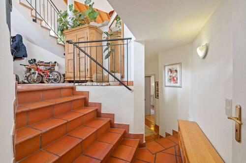 Treppenabgang zum UG - 