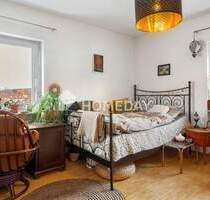 Würzburger Frauenland - großzügige 4-Zimmer-Wohnung mit Balkon und Carport in Erbpacht