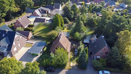 Luftbild - 4 Zimmer Einfamilienhaus zum Kaufen in Burg (Dithmarschen)