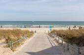 Der direkte Strandabgang vor dem Haus - 