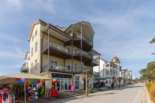 Die schöne Villa am Strand - 3 Zimmer Etagenwohnung in Binz
