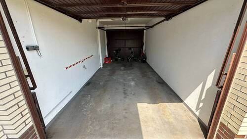 Garage - 